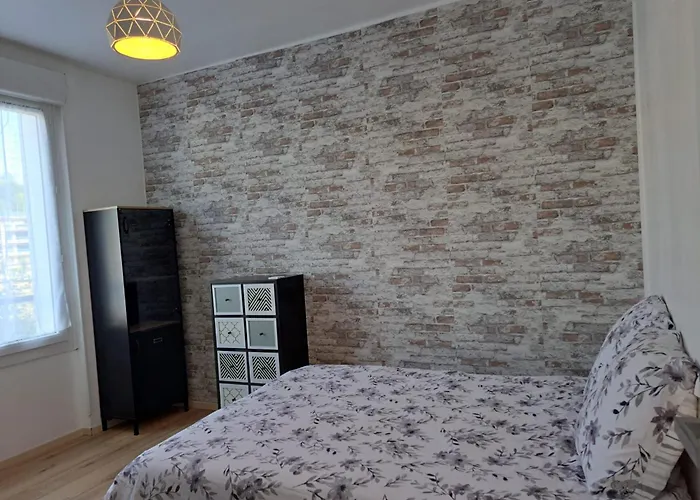 아파트 Confortable De 3 Pieces *